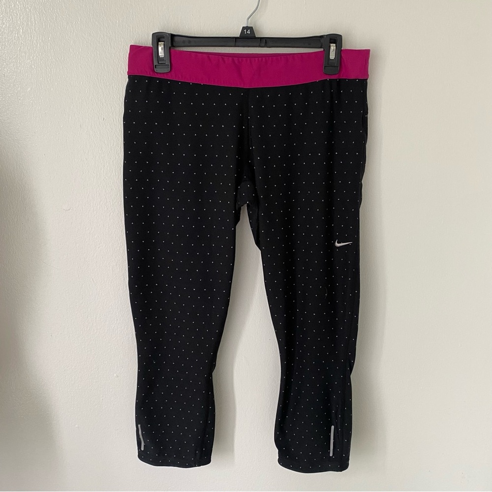 Nike Women's Dri-Fit Pink and Black Cropped Active Leggings
